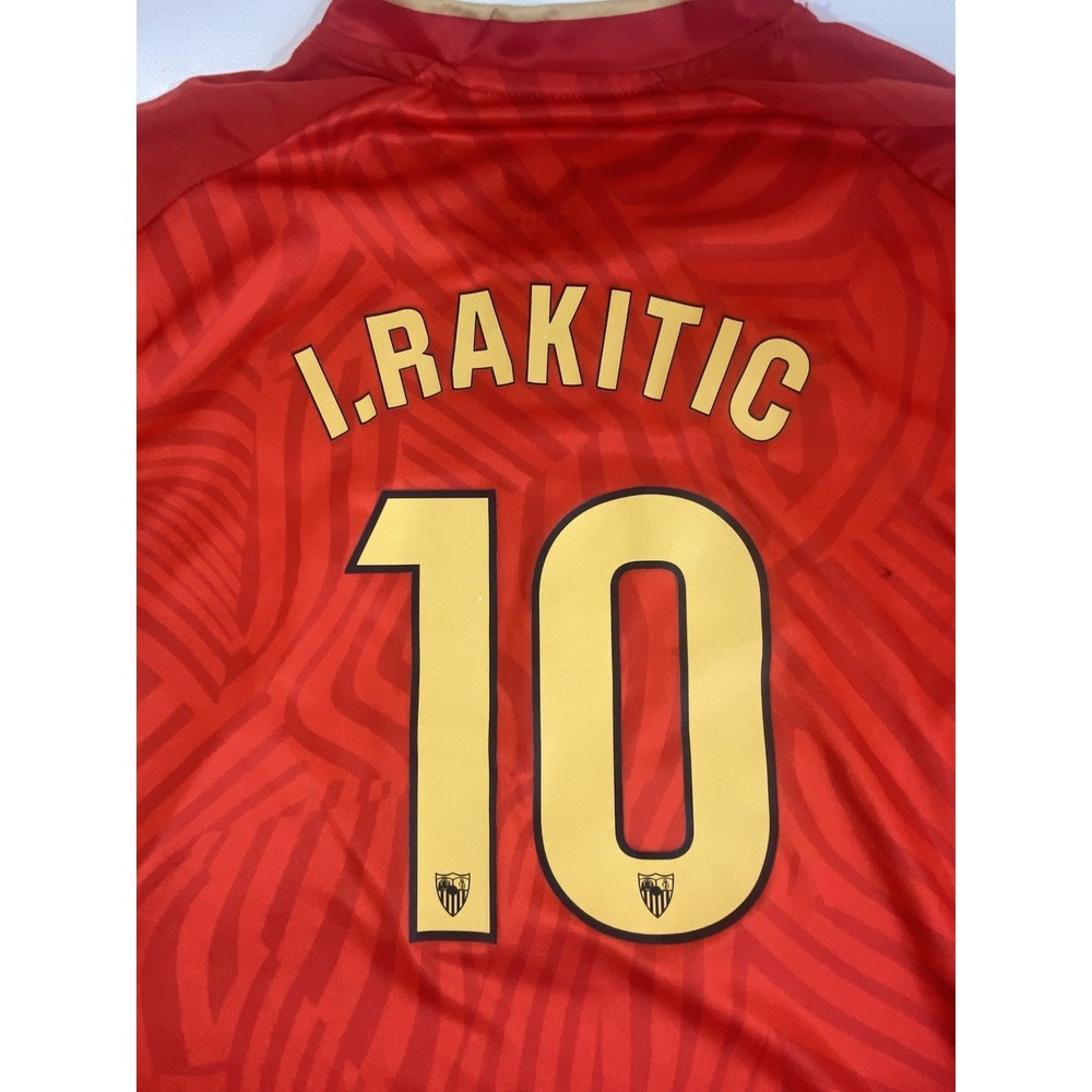 Mens Castore Ivan Rakitic #10 Jersey Red Size EU 28 US XS - Picture 10 of 11